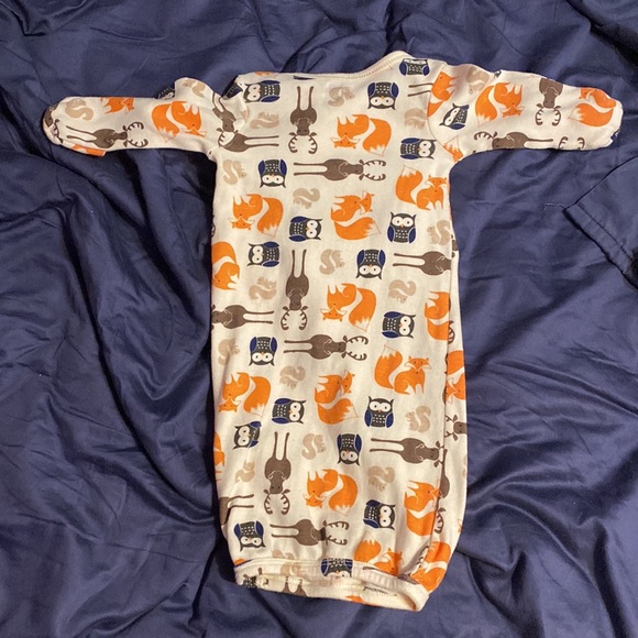 $3 IF BUNDLED Long sleeve pj’s with mitten-cuffed sleeves size 0-6 months - Picture 7 of 8